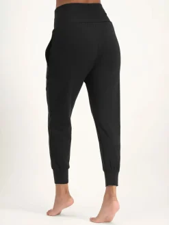 Bhumi Yoga Pants - Onyx Black