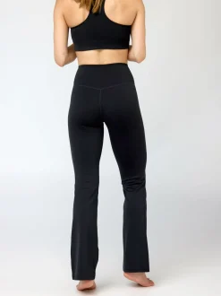 Float Groove Flare Legging - Black