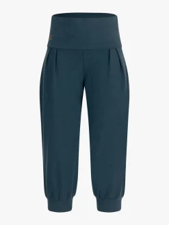 Sukha Capri Yoga Pants - Orion