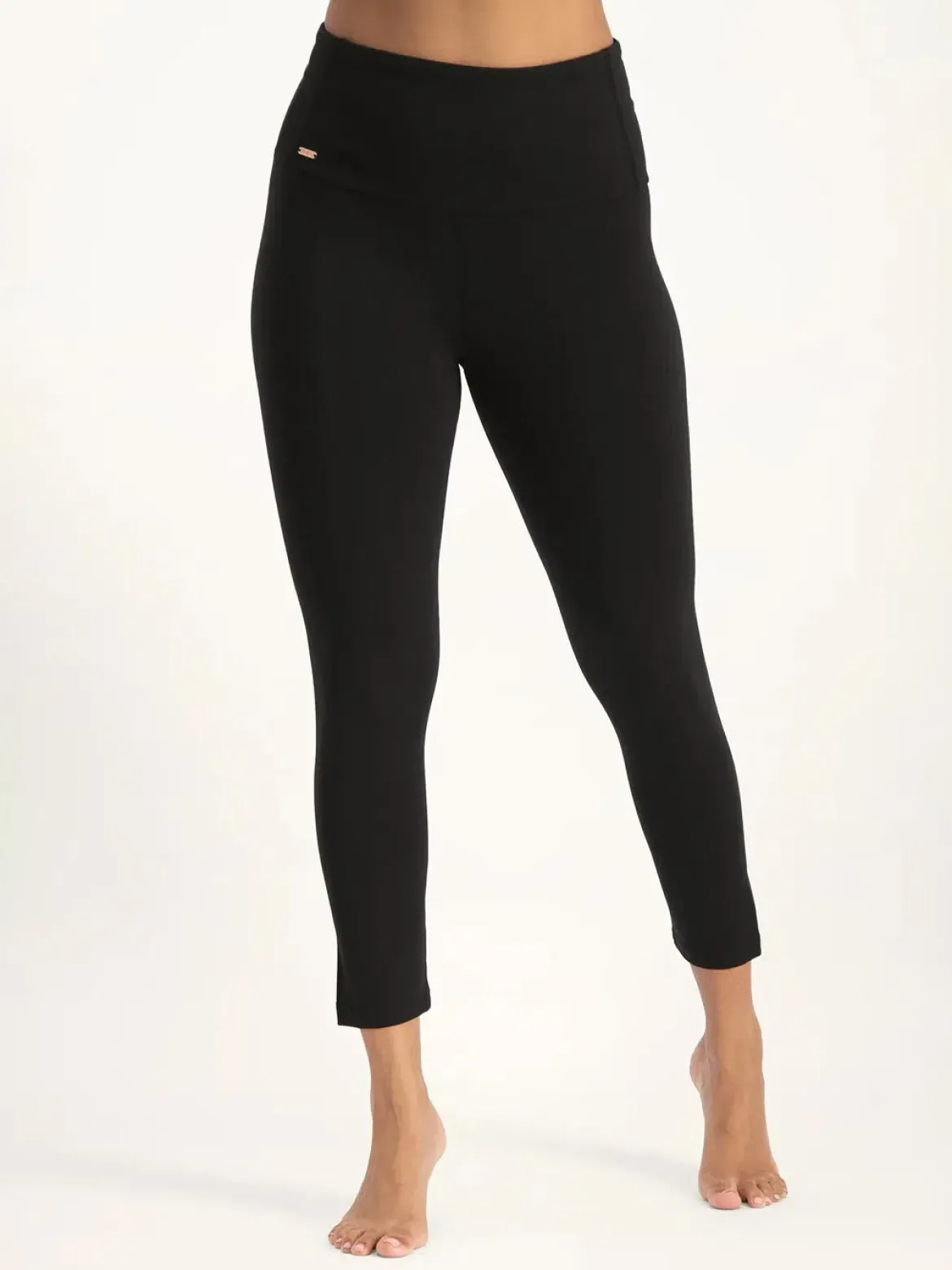 Surya 7/8 Yoga Leggings - Onyx Black
